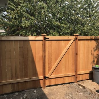 Above & Beyond Fencing - Fences & Gates Near Me - Snohomish, Washington