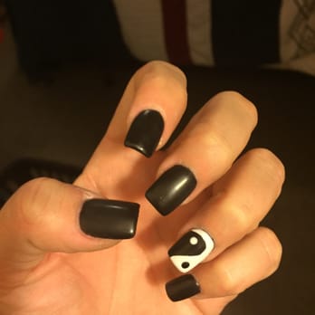 iNails & Spa - Vicky did my yin yang acrylics love it! - Nail Salons Near Me - Burbank, California