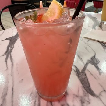 Thee Pink Plate Cafe - Strawberry lemonade - Soul Food Near Me - Philadelphia, Pennsylvania
