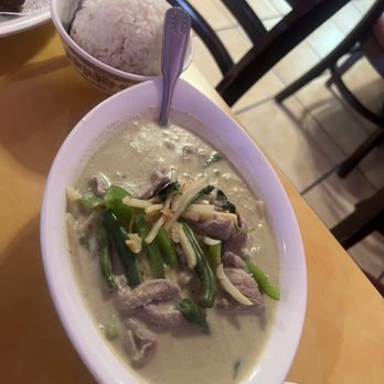 Thai Cafe - Green curry pork - Thai Near Me - Twentynine Palms, California Thai Cafe - Green curry pork - Thai Near Me - Twentynine Palms, California