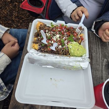 Litias Cuisine - Papi Fries with carne asada! Super bomb! And DONT FORGET TO ASK FOR THE GREEN SALSA!!!! ITS AMAZING!! - Food Trucks Near Me - New Braunfels , Texas Litias Cuisine - Papi Fries with carne asada! Super bomb! And DONT FORGET TO ASK FOR THE GREEN SALSA!!!! ITS AMAZING!! - Food Trucks Near Me - New Braunfels , Texas