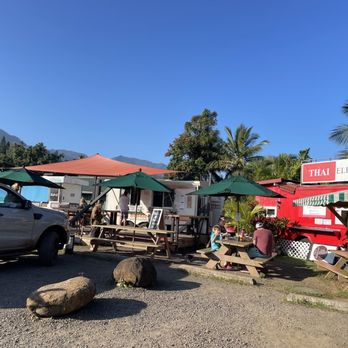 Hanalei Burger - a car parked in front of a restaurant - Food Trucks Near Me - Hanalei, Hawaii