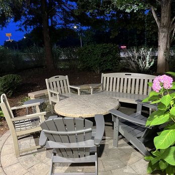 Leelynn's - Lots of cute and unique outdoor seating - Lounges Near Me - Ellicott City, Maryland Leelynn's - Lots of cute and unique outdoor seating - Lounges Near Me - Ellicott City, Maryland