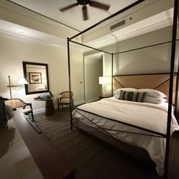 King bed room