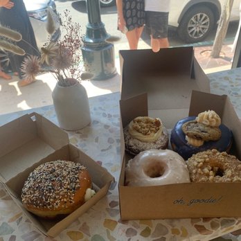 Hook And Press Donuts - 4 Pack Of Donuts + Everything But The Bagel Donut - Donuts Near Me - Santa Barbara, California Hook And Press Donuts - 4 Pack Of Donuts + Everything But The Bagel Donut - Donuts Near Me - Santa Barbara, California