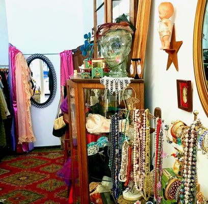 Pattye’s Closet II by null