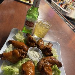 LESLY Sport Bar & Grill - A mix of Latin, Greek, Italian, and American dishes
