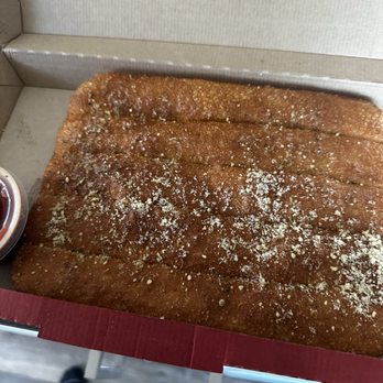 Pizza Hut - Breadsticks - Pizza Near Me - Zeeland, Michigan Pizza Hut - Breadsticks - Pizza Near Me - Zeeland, Michigan