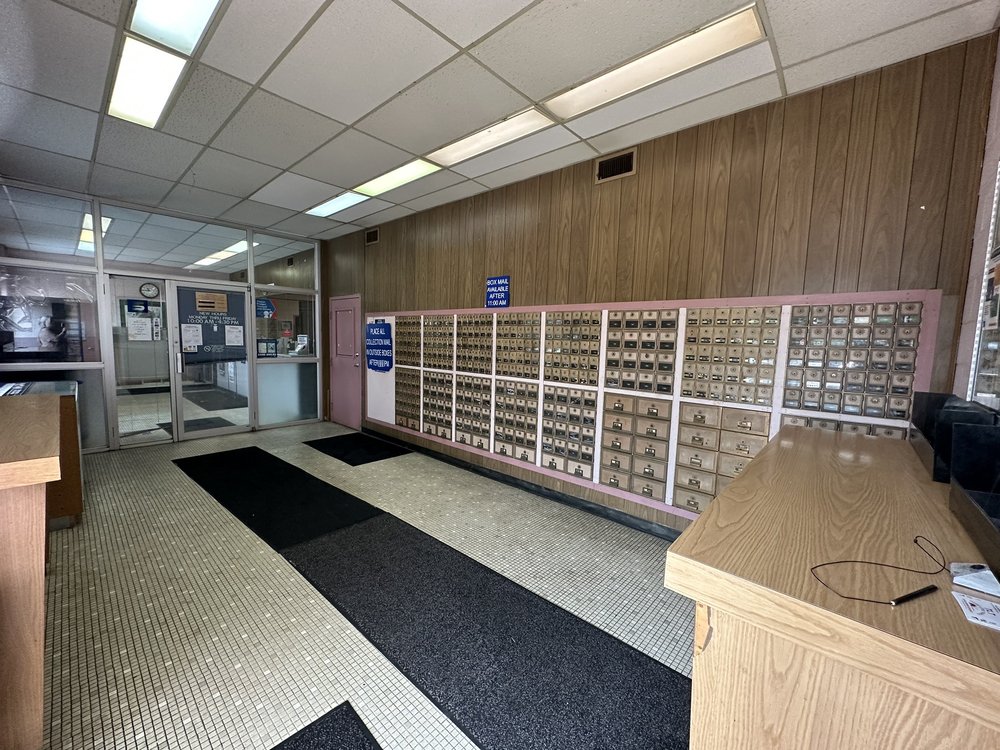 USPS HIGHLAND SPRINGS 405 E Nine Mile Rd, Highland Springs