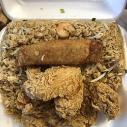 Nee Hao Restaurant - 3 wing combination plate (upgrade shrimp fried rice and egg roll).
