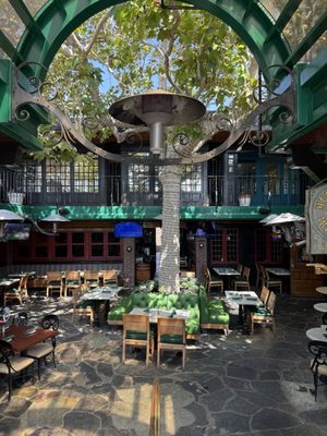 Muldoon's Irish Pub by null