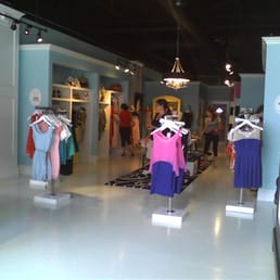 taken from my crappy camera phone...super cute space, though!! taken from my crappy camera phone...super cute space, though!!