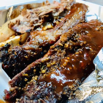 Robert Earl's BBQ - Barbeque Near Me - Long Beach, California Robert Earl's BBQ - Barbeque Near Me - Long Beach, California