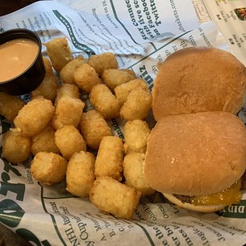 Tailgaters Bar & Grill - Kids cheeseburger sliders with tots and special sauce - Sports Bars Near Me - Selah, Washington Tailgaters Bar & Grill - Kids cheeseburger sliders with tots and special sauce - Sports Bars Near Me - Selah, Washington