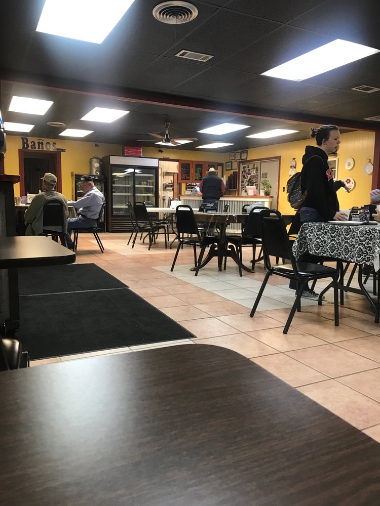 Food from La Familia