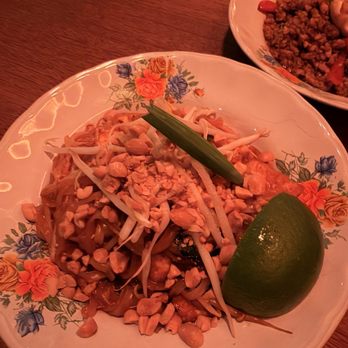 LenLen - Thai Near Me - New York, New York