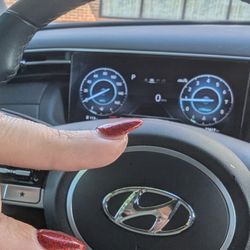 Vy Nails