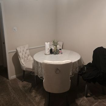Elite Dream Cleaning Services - Dinora Left my dining table so clean - Home Cleaning Near Me - Houston, Texas