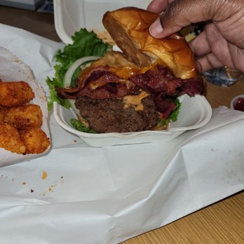 Nest Burger - Bacon Cheeseburger - Burgers Near Me - Plano, Texas