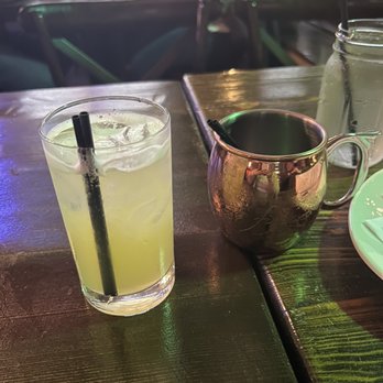 Stone & Rail - Margarita and Mediterranean mule - Gastropubs Near Me - Glen Rock, New Jersey