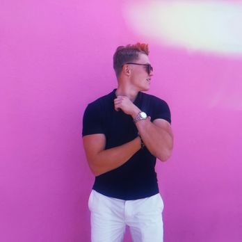 Paul Smith - Paul Smith Pink Wall - Men's Clothing Near Me - Los Angeles, California