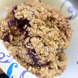 Blackberry bar, with gluten free granola