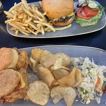 SOCIAL BIRD - Fried Chicken Sliders and Burger - Gastropubs Near Me - Lafayette, California SOCIAL BIRD - Fried Chicken Sliders and Burger - Gastropubs Near Me - Lafayette, California