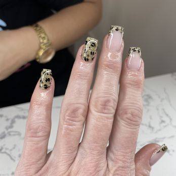 Royal Nail Bar - Nail Salons Near Me - Coral Springs, Florida Royal Nail Bar - Nail Salons Near Me - Coral Springs, Florida