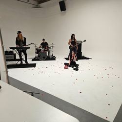 Skylight Studios - Band performance music video