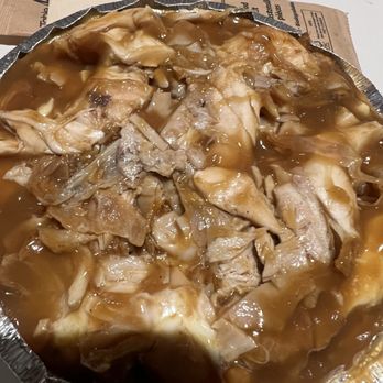 Romados - Poutine au poulet - Barbeque Near Me - Montreal, Quebec Romados - Poutine au poulet - Barbeque Near Me - Montreal, Quebec