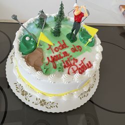 Lyndell's Bakery - Golf cake. They hit this out of the park!!!! Totally exceeded any expectations.