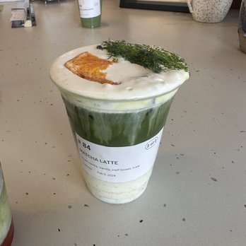 Daydrift - Vanilla Matcha Latte with Sweet Cream - 7/10 - Coffee & Tea Near Me - Costa Mesa, California Daydrift - Vanilla Matcha Latte with Sweet Cream - 7/10 - Coffee & Tea Near Me - Costa Mesa, California