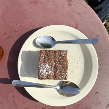 Lunetta Pizzeria - Tiramisu - Pizza Near Me - Vashon, Washington