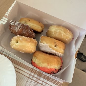 Granny's Donuts & Bakery - Bakeries Near Me - Oak Ridge, North Carolina