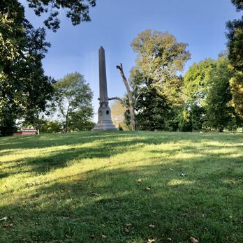 Benton Park - Monument - Parks Near Me - Saint Louis, Missouri