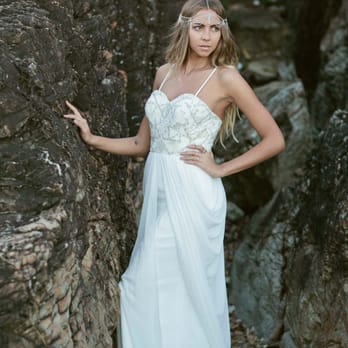 Willow Hastings - vintage wedding dress - Shopping Near Me - Miami, QLD Willow Hastings - vintage wedding dress - Shopping Near Me - Miami, QLD