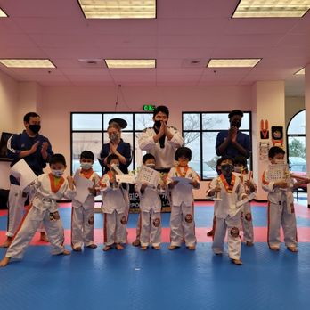 FIT Taekwondo - Little Tigers for ages 3-5
Color belt test - accomplishment! - Martial Arts Near Me - Ashburn, Virginia FIT Taekwondo - Little Tigers for ages 3-5
Color belt test - accomplishment! - Martial Arts Near Me - Ashburn, Virginia