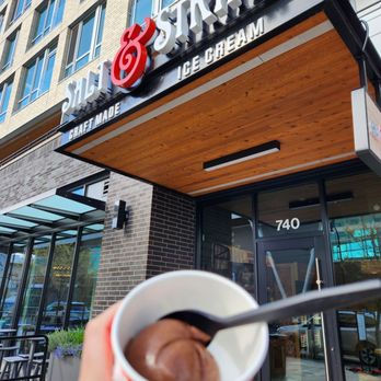 Salt & Straw - Ice Cream & Frozen Yogurt Near Me - Vancouver, Washington Salt & Straw - Ice Cream & Frozen Yogurt Near Me - Vancouver, Washington