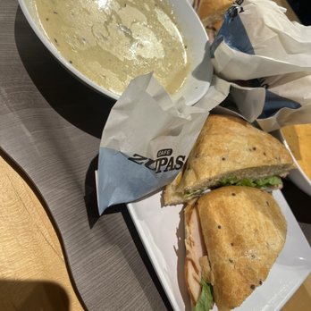 Café Zupas - Clam chowder and turkey classic - Salad Near Me - Avondale, Arizona Café Zupas - Clam chowder and turkey classic - Salad Near Me - Avondale, Arizona