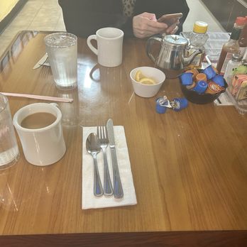 Happy Diner - Spread - Diners Near Me - San Pedro, California