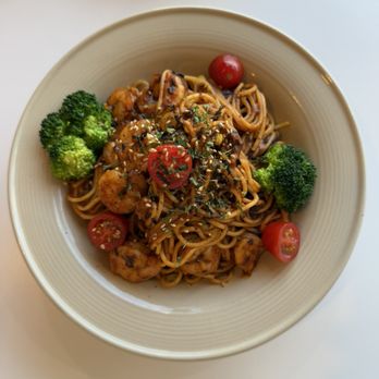Fa Fa Room - $13.00- Spaghetti w.Shrimp & Tomato bolognese 6/10 the tomato sauce wasn't that strong. - Desserts Near Me - Brooklyn, New York