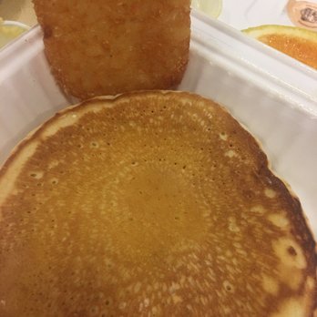 The Fresh Kitchen - Chocolate chip pancakes and a hashbrown - Vegetarian Near Me - Fullerton, California The Fresh Kitchen - Chocolate chip pancakes and a hashbrown - Vegetarian Near Me - Fullerton, California