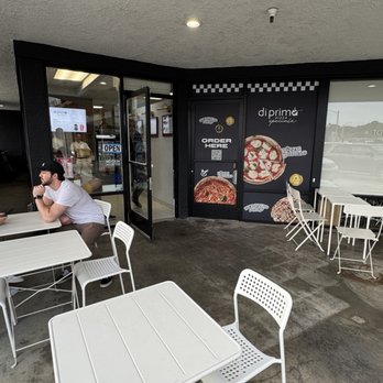 Di Prima Pizza Speciale - Seating area 1 - Pizza Near Me - Redondo Beach, California Di Prima Pizza Speciale - Seating area 1 - Pizza Near Me - Redondo Beach, California
