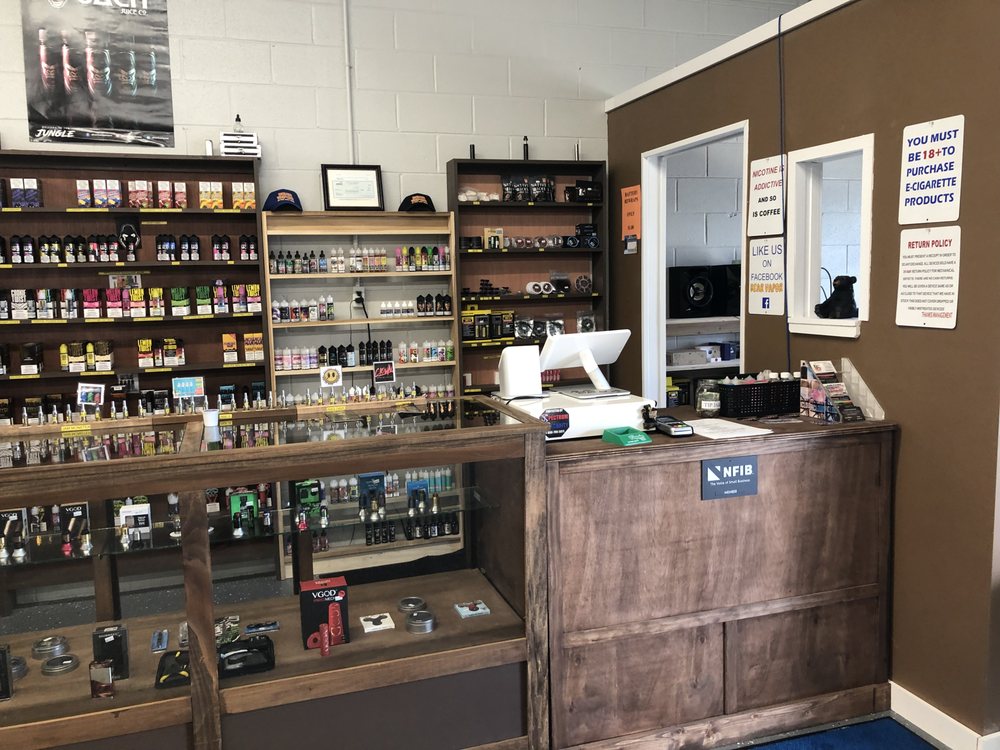 BEAR VAPOR Updated June 2024 10 Photos 2228 Greenup Ave, Ashland