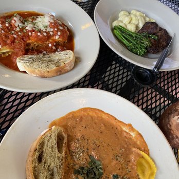 DeLullo's Trattoria - Lasagna, filet medallion, seafood ravioli - Pizza Near Me - Cicero, Indiana