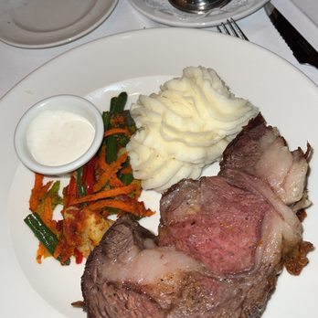 Hy's Steak House - Alae Salt Roasted Prime Rib - Steakhouses Near Me - Honolulu, Hawaii