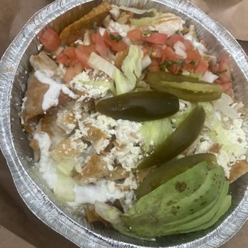Super Taco Deli & Restaurant - Nachos con Carne (Meat) (chicken) - Mexican Near Me - Brooklyn, New York Super Taco Deli & Restaurant - Nachos con Carne (Meat) (chicken) - Mexican Near Me - Brooklyn, New York