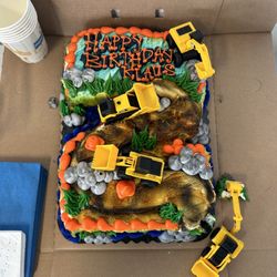 Hy-Vee - Kid construction cake