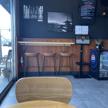 Swagyu Burger - counter seating - Burgers Near Me - Newport Beach, California