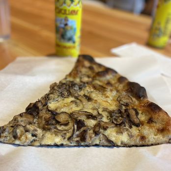 Pizza Thief - Mushroom pizza - Pizza Near Me - Portland, Oregon Pizza Thief - Mushroom pizza - Pizza Near Me - Portland, Oregon